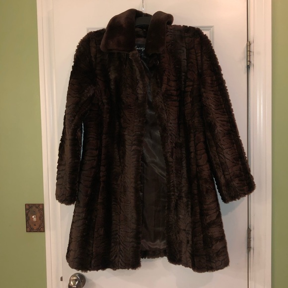 Incognita Jackets & Blazers - Medium Women’s Incognita Fur Coat